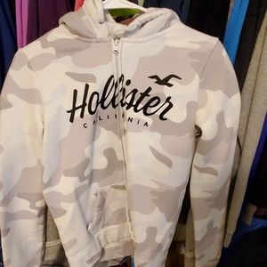 Camo Hollister zip up